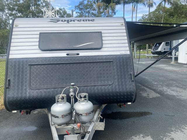 USED 2018 SUPREME SPIRIT Caravan