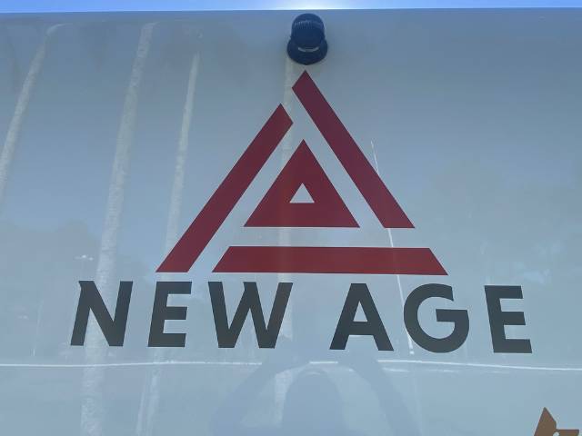 USED 2019 NEW AGE BIG RED CARAVAN 2 AXLES