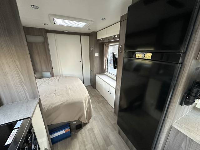 USED 2017 JAYCO SILVERLINE CARAVAN Dual Axle