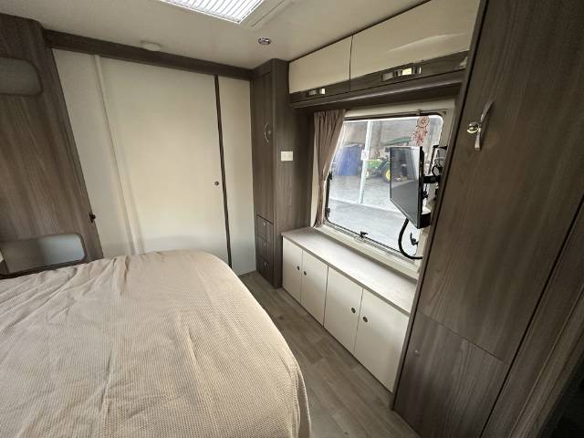 USED 2017 JAYCO SILVERLINE CARAVAN Dual Axle