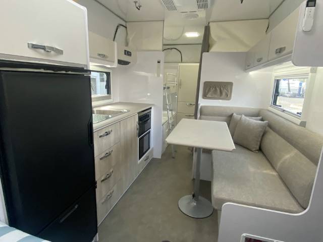 NEW 2024 SNOWYRIVER SRP19F Caravan dual