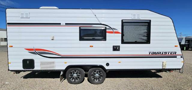 USED 2018 NEWLANDS TOURISTER CARAVAN 2 AXLE