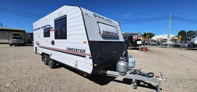 USED 2018 NEWLANDS TOURISTER CARAVAN 2 AXLE