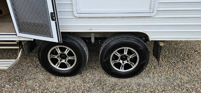 USED 2013 EVERNEW E900 OFF ROAD CARAVAN 2 AXLE