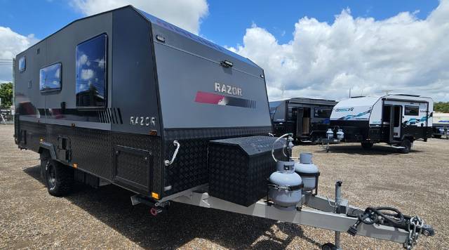 USED 2022 MALIBU RAZOR Caravan