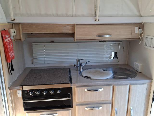 USED 2011 JAYCO DISCOVERY POP TOP 2 AXLE