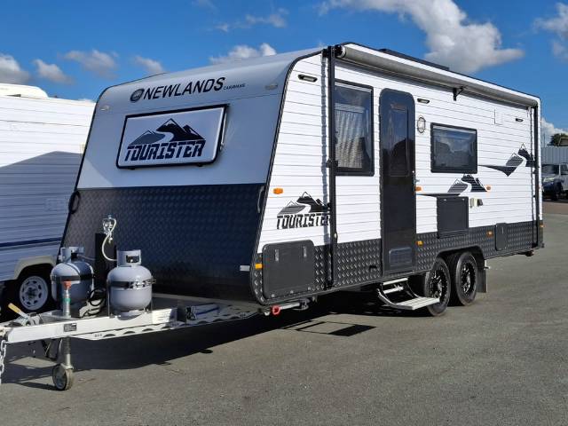 USED 2022 NEWLANDS TOURISTER BUNK VAN CARAVAN 2 AXLES