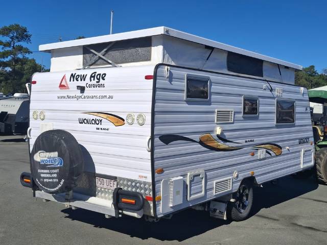 USED 2017 NEW AGE WALLABY POP TOP 1 AXLE