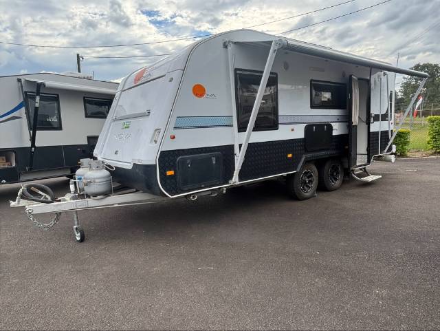 USED 2017 NOVA BRAVO SEMI OFF CARAVAN 2 AXLE