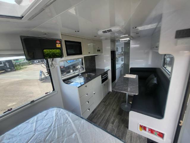 NEW 2024 NEWGEN NG21F 2 BUNK CARAVAN 2 AXLE