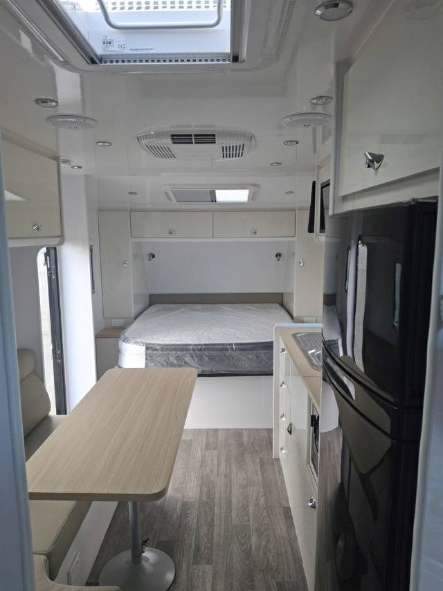 NEW 2024 NEWGEN NG21F 2 BUNKS CARAVAN 2 AXLE