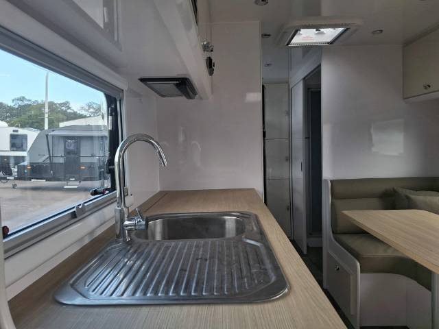 NEW 2024 NEWGEN NG21F 2 BUNKS CARAVAN 2 AXLE