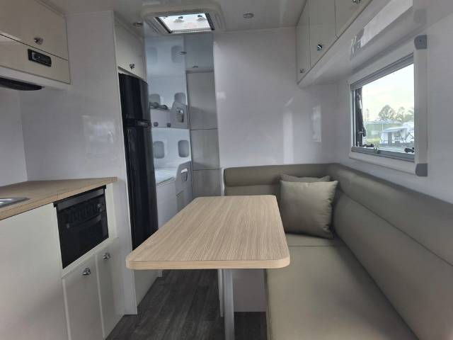 NEW 2024 NEWGEN NG21F 2 BUNKS CARAVAN 2 AXLE