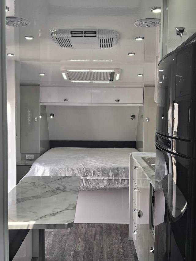 NEW 2024 NEWGEN NG21F 3 BUNKS CARAVAN 2 AXLE