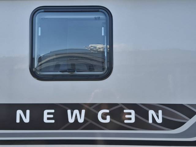 NEW 2024 NEWGEN NG21F 2 BUNK CARAVAN 2 AXLE