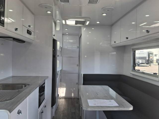 NEW 2024 NEWGEN NG21F 2 BUNK CARAVAN 2 AXLE