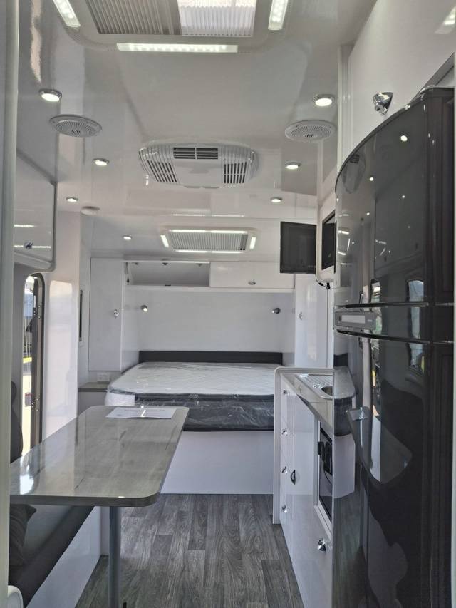 NEW 2024 NEWGEN NG21F 2 BUNK CARAVAN 2 AXLE