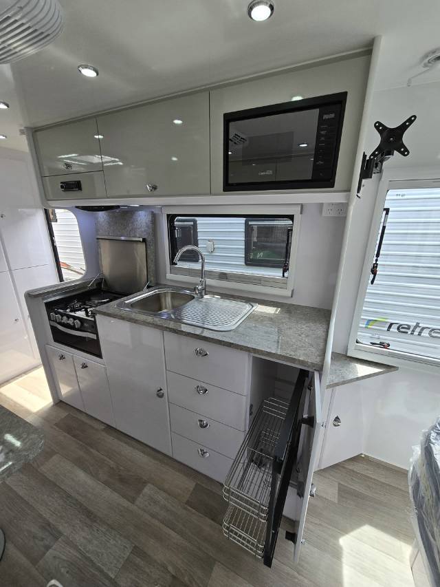 NEW 2024 NEWGEN NG19R CARAVAN - Newgen NSW