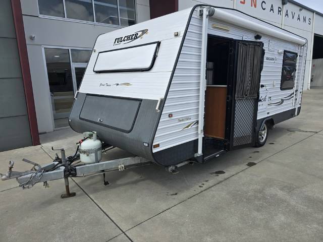 USED 2011 FULCHER GALAXY CARAVAN 1 AXLE