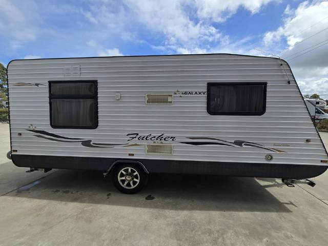 USED 2011 FULCHER GALAXY CARAVAN 1 AXLE