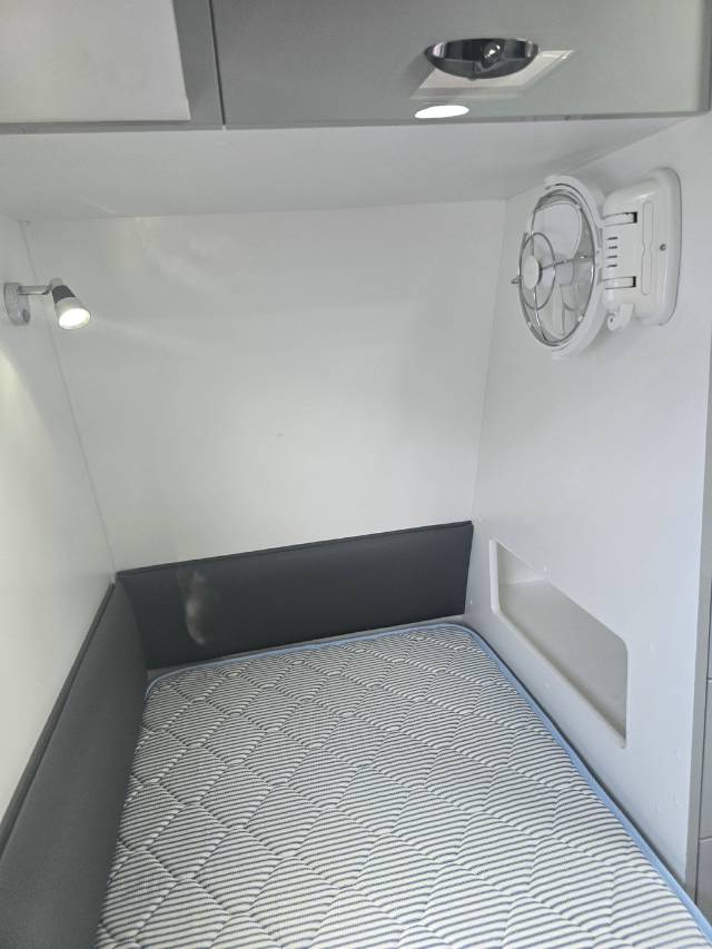 USED 2022 VISCOUNT V SERIES Caravan