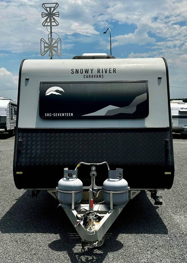 USED 2021 SNOWY RIVER SRC17 CARAVAN 1 AXLE