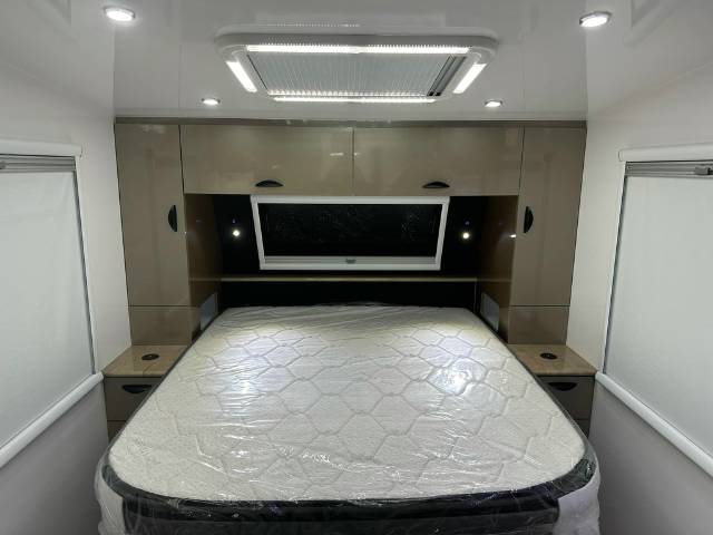 NEW 2023 REGENT DISCOVERER RDC196 CARAVAN 2 AXLE