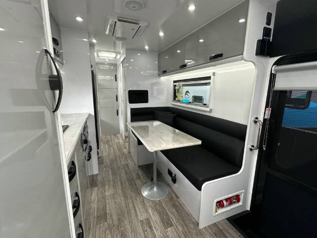 NEW 2024 SNOWY RIVER SRT20F FAMILY CARAVAN 2 AXLE