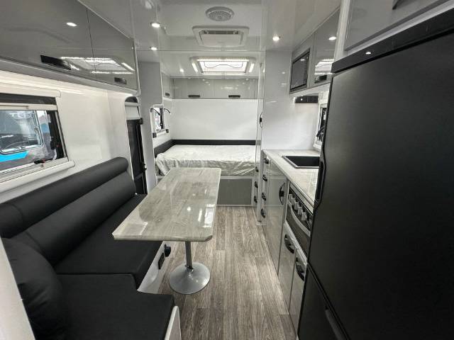 NEW 2024 SNOWY RIVER SRT20F FAMILY CARAVAN 2 AXLE