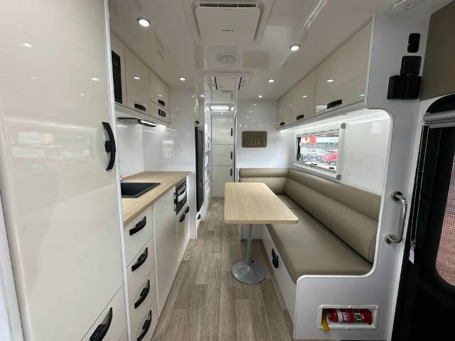 NEW 2024 SNOWY RIVER SRT-20F FAMILY CARAVAN 2 AXLE