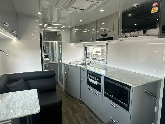 NEW 2023 REGENT DISCOVERER RDC206 CARAVAN 2 AXLE