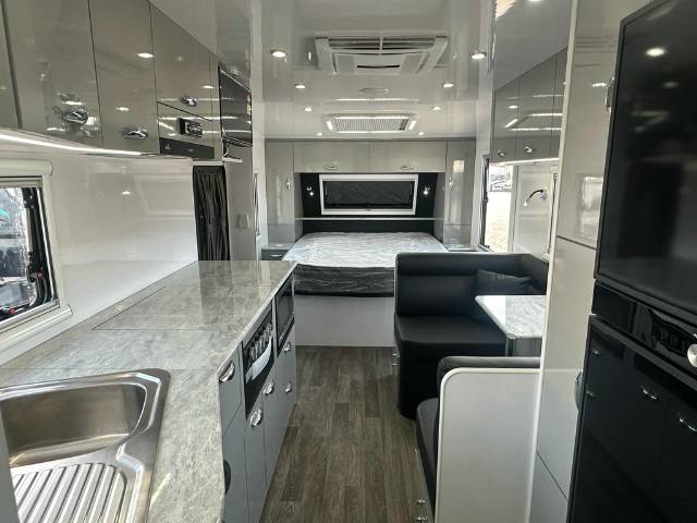 NEW 2023 REGENT DISCOVERER RDC206 CARAVAN 2 AXLE