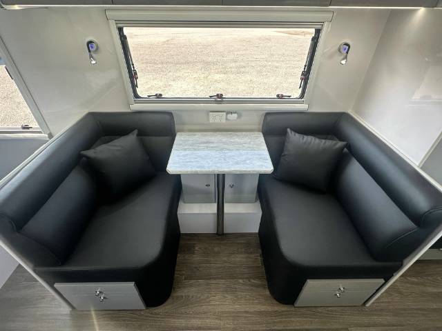 NEW 2023 REGENT DISCOVERER RDC206 CARAVAN 2 AXLE