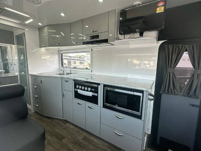 NEW 2023 REGENT DISCOVERER RDC206 CARAVAN 2 AXLE