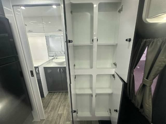 NEW 2023 REGENT DISCOVERER RDC210 CARAVAN 2 AXLE