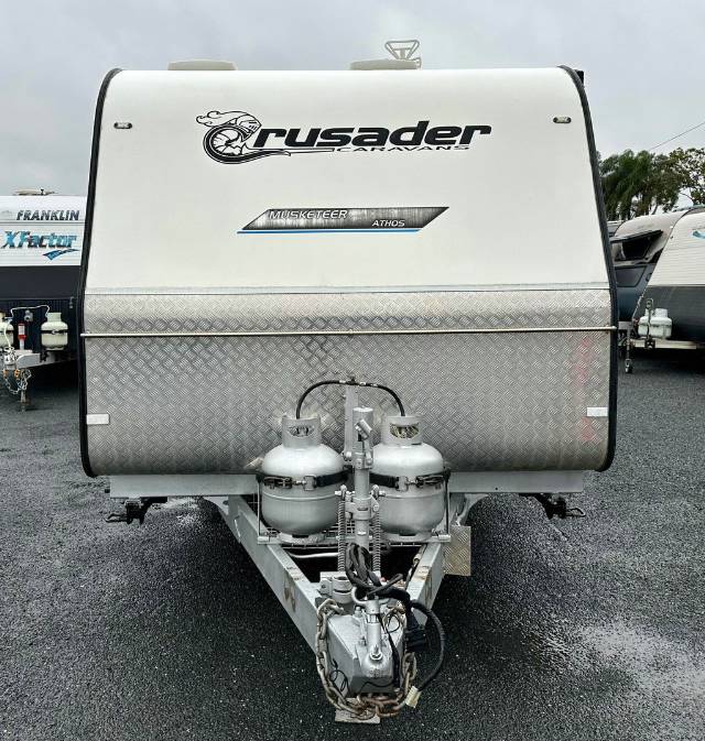 USED 2017 CRUSADER MUSKETEER ATHOS CARVAN 2 AXLE