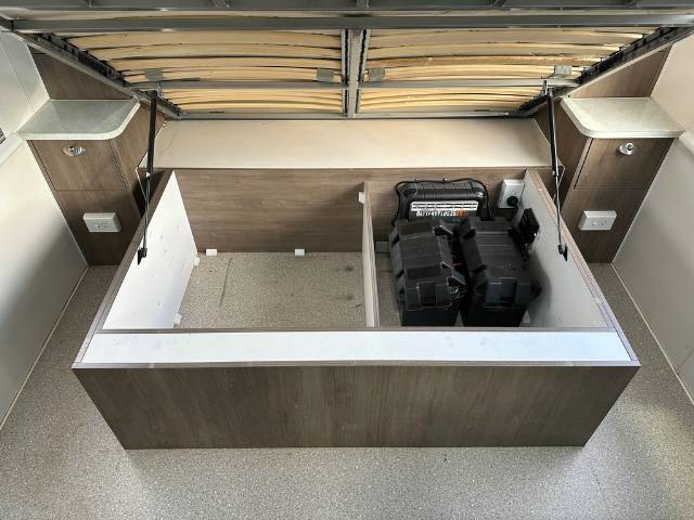 USED 2019 GOLDSTREAM 1760 R/ENSUITE POPTOP 1 AXLE