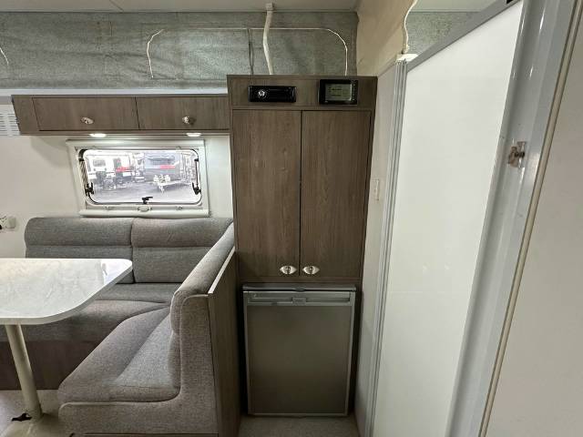 USED 2019 GOLDSTREAM 1760 R/ENSUITE POPTOP 1 AXLE