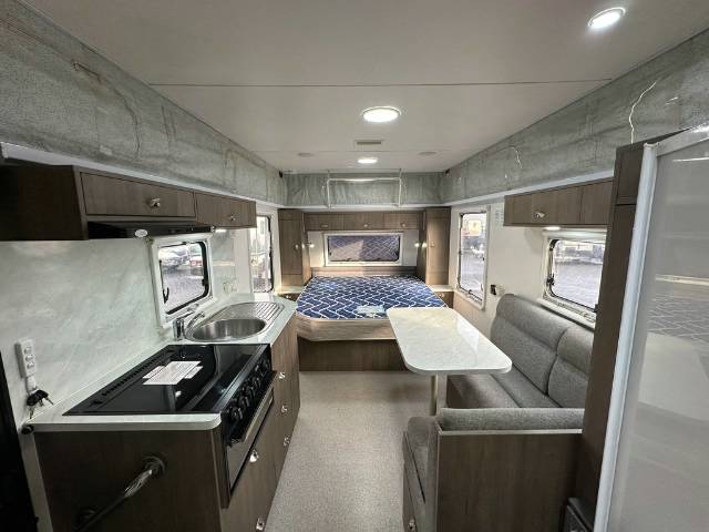 USED 2019 GOLDSTREAM 1760 R/ENSUITE POPTOP 1 AXLE