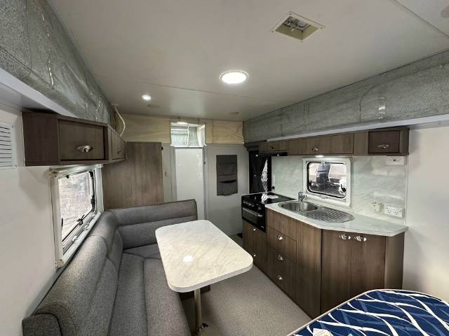 USED 2019 GOLDSTREAM 1760 R/ENSUITE POPTOP 1 AXLE