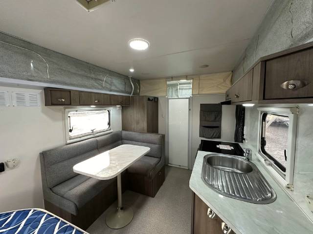 USED 2019 GOLDSTREAM 1760 R/ENSUITE POPTOP 1 AXLE