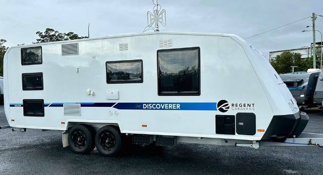 NEW 2023 REGENT DISCOVERER FAMILY  3 BUNK CARAVAN 2 AXLE