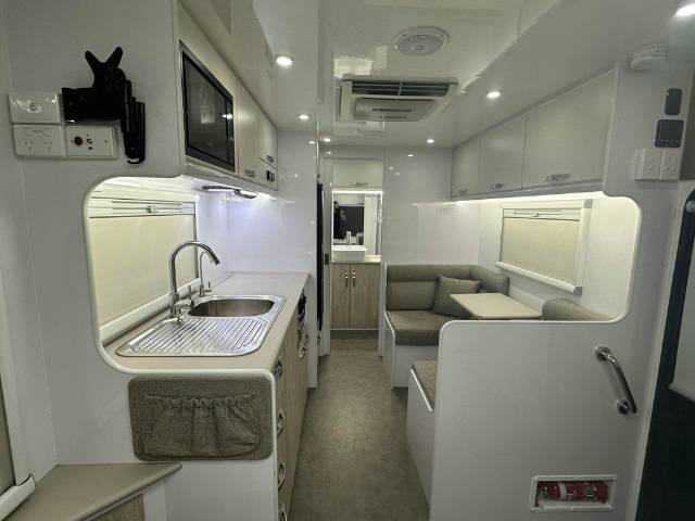 NEW 2024 SNOWY RIVER SRT18 MULTI TERRAIN CARAVAN 1 AXLE