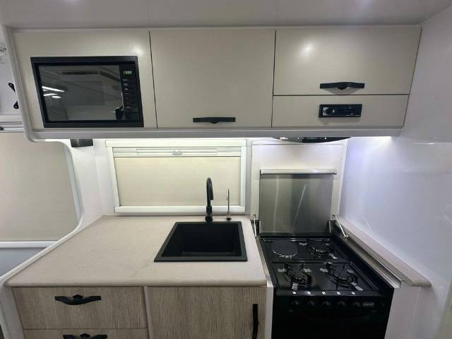 NEW 2024 SNOWY RIVER SRT-20 MULTI TERRAIN CARAVAN 2 AXLE