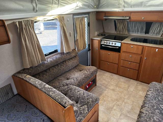 USED 2006 JAYCO DESTINY 16.52-21 POPTOP 1 AXLE