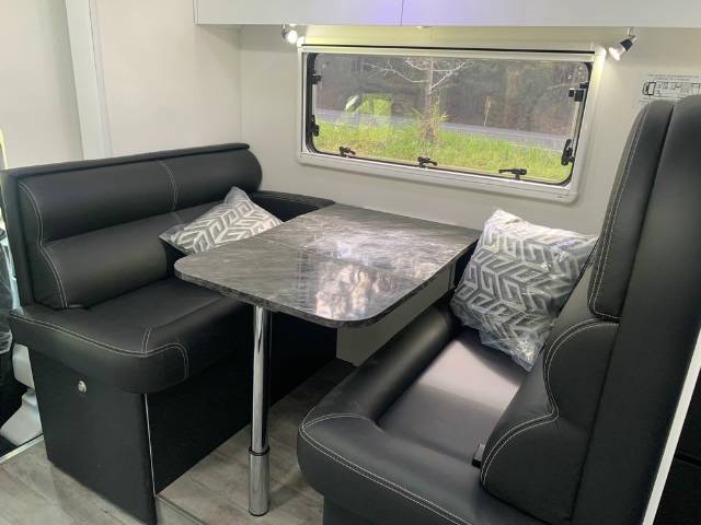 NEW 2024 AVIDA ESPERANCE B7842SL MOTOHOME AVAILABLE NOW