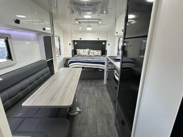 USED 2022 PACIFIC PATHFINDER FAMILY CARAVAN 2 AXLE