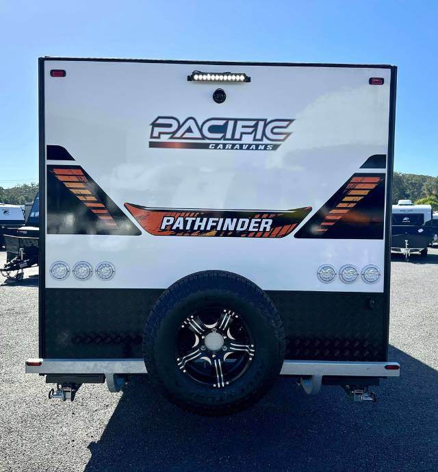 USED 2022 PACIFIC PATHFINDER FAMILY CARAVAN 2 AXLE