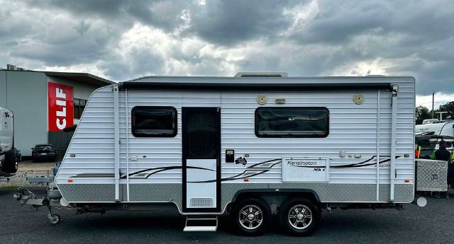 USED 2013 KINGDOM KENSINGTON CARAVAN 2 AXLE