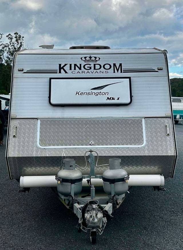 USED 2013 KINGDOM KENSINGTON CARAVAN 2 AXLE